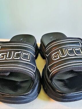 Gucci Rubber Logo Platform Slide Sandal Black